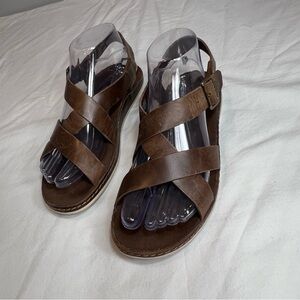 Chacos Wayfarer brown leather adjustable strap sandals size 7